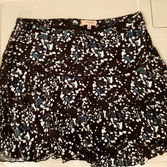Floral skirt - Picture 6 of 8